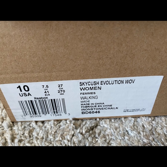 Reebok athletic shoes - Picture 10 of 10